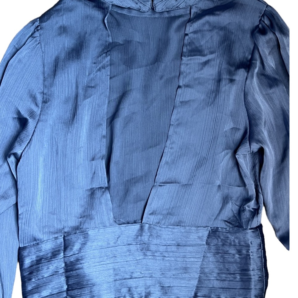 Size Medium Top - image 4